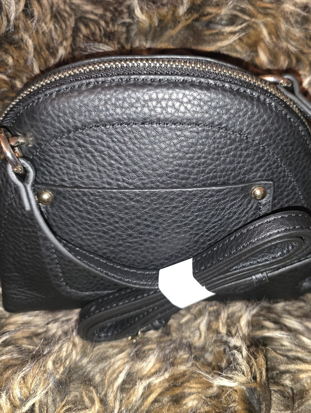 *NWT* - VINCE CAMUTO - Black Leather Crossbody Bag